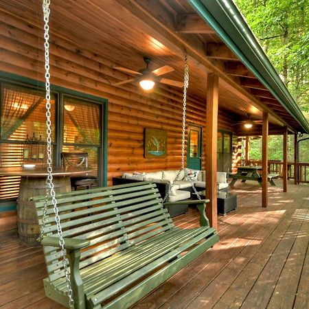 K6 Lodge Gather Around The Firepit Soak In The Hot Tub And Splash In The Creek Blue Ridge Dış mekan fotoğraf